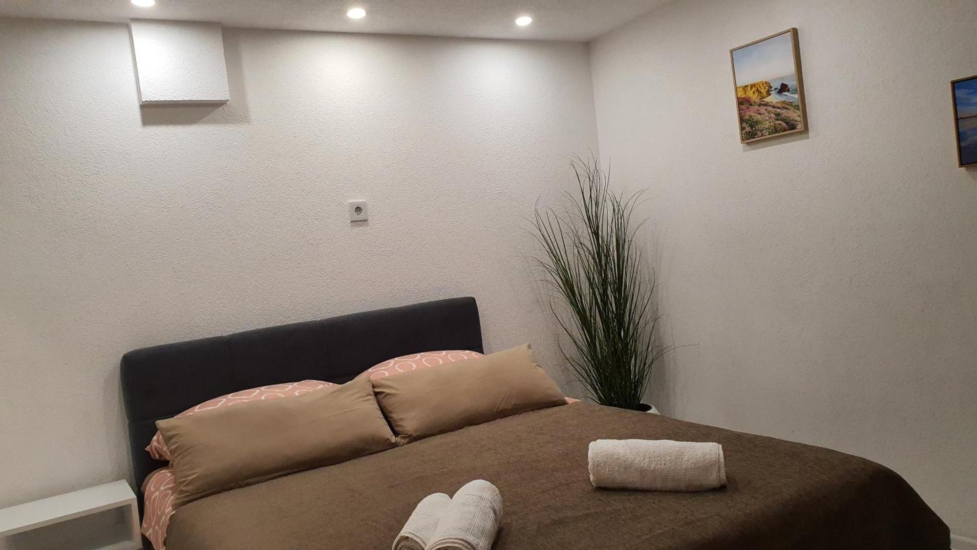 Apartmani Gandi Bihać Oda fotoğraf